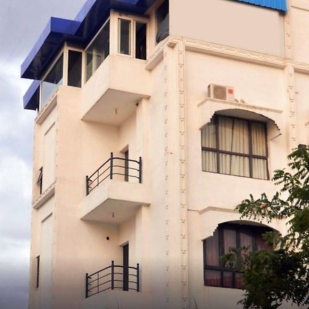 Hotel Genx Banjara Hill 1589 Hyderabad Exterior foto