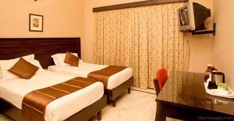 Hotel Genx Banjara Hill 1589 Hyderabad Exterior foto