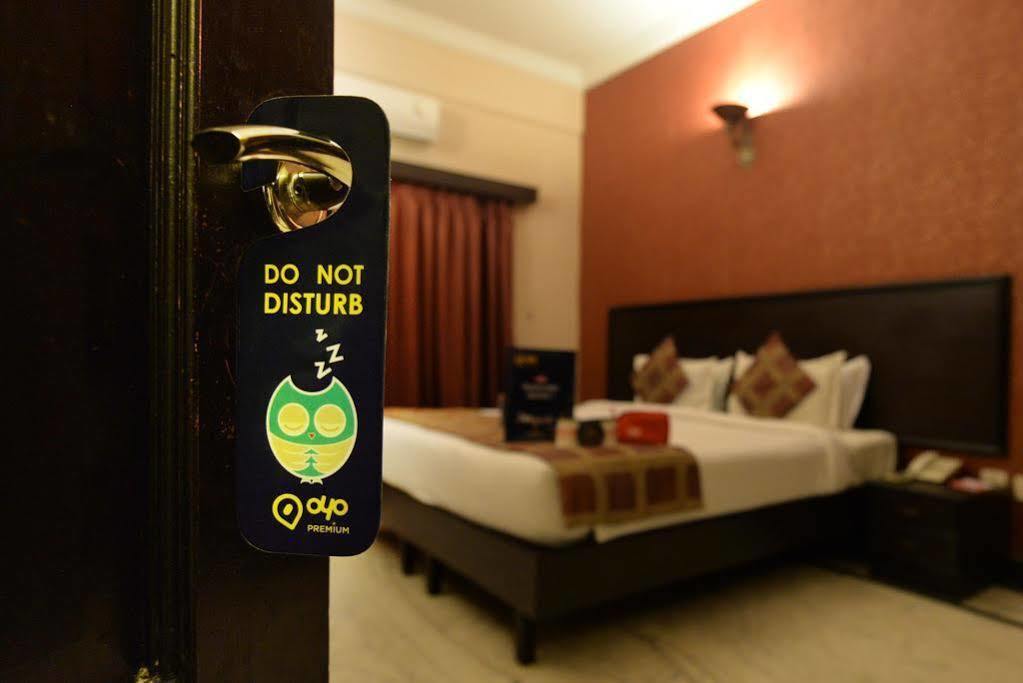 Hotel Genx Banjara Hill 1589 Hyderabad Exterior foto