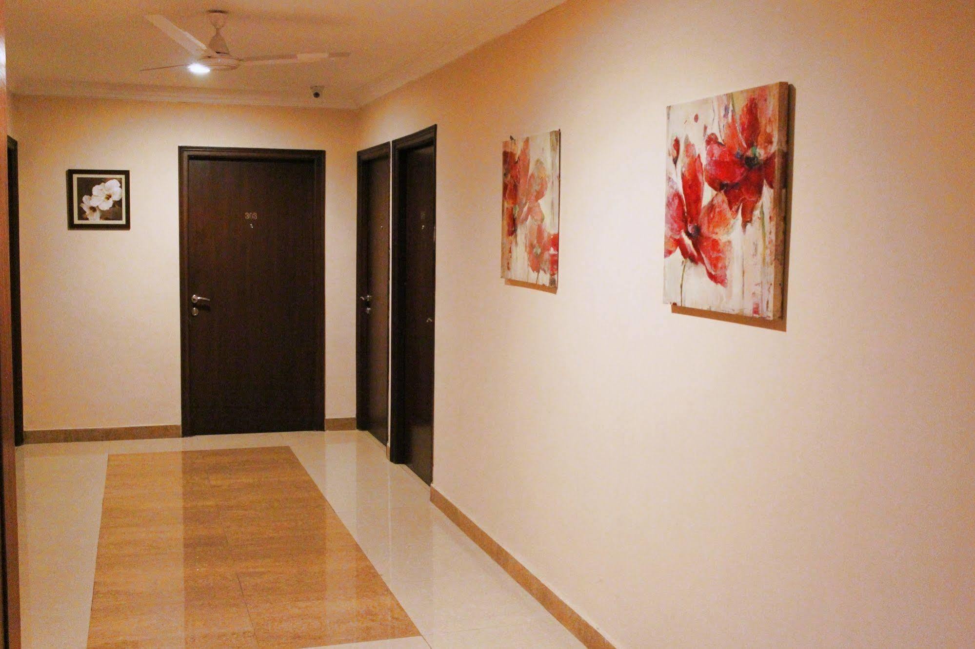 Hotel Genx Banjara Hill 1589 Hyderabad Exterior foto